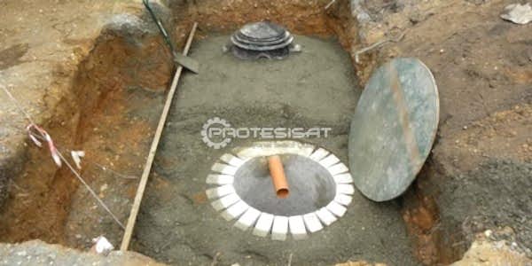 binanın temeli su alıyor